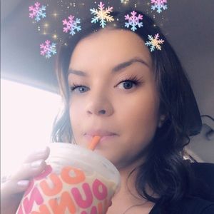 Meet your Posher, Jesenia